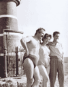 Georges Brassens en compagnie de Victor Laville et son épouse